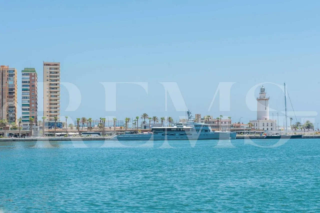 Modern Apartment With Patio & Parking By Rems contacts