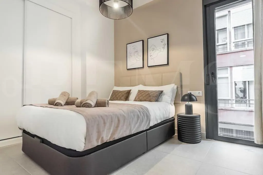 Modern Apartment With Patio & Parking By Rems Malaga