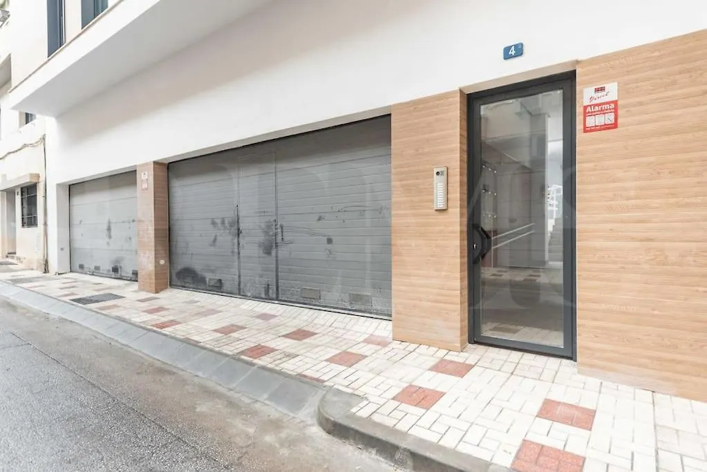 Modern Apartment With Patio & Parking By Rems Malaga