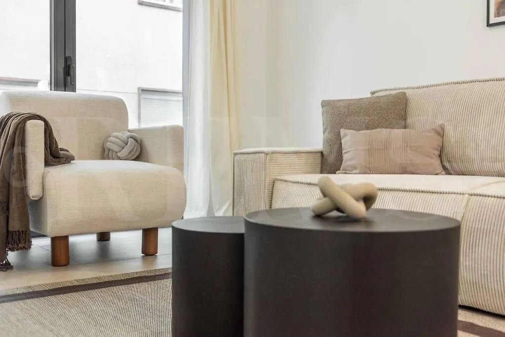 Modern Apartment With Patio & Parking By Rems Malaga 0*,